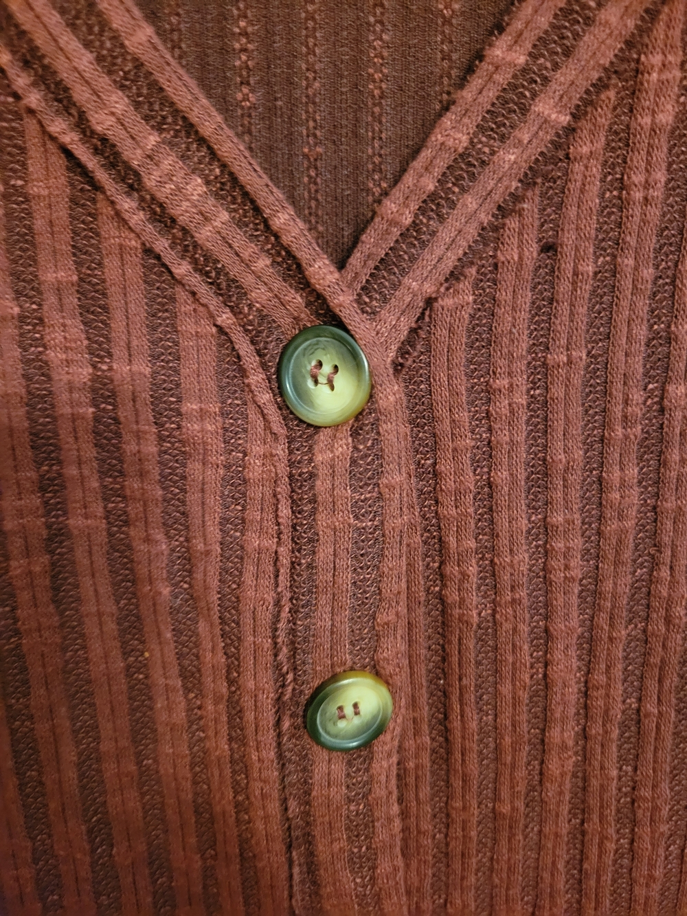 Absolutely Famous Burgundy Ribbed Button-Front Cardigan - Picture 3 of 7